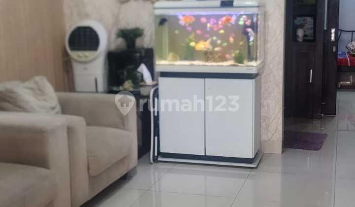 Dijual Segera Rumah 2 Lantai @ Akasia Taman Royal 3 2