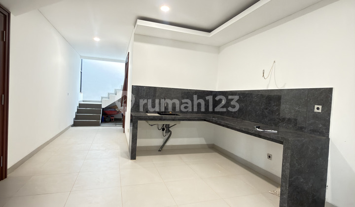 Brand New House Split Level Bangunan Mandiri Delatinos BSD City 2