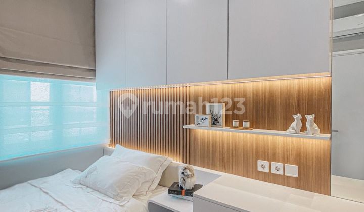 Rumah mewah 3 lantai dengan desain modern di Cluster Scarlet - Lavon 2