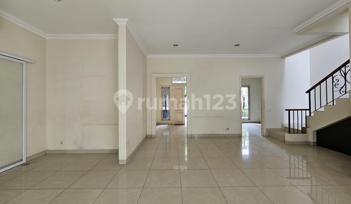 Jual Cepat‼️ Rapi Siap Huni‼️Rumah di Emerald - Phg Gading Serpong