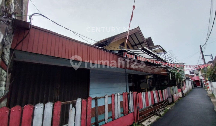 Rumah Pusat Kota Dekat Tugu Kujang Diseberang Kebun Raya Bogor 1
