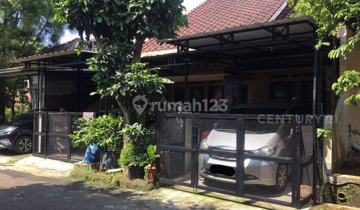 tampak depan rumah mutiara sentul gt sentul