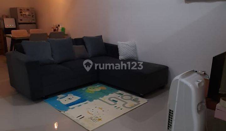 ruang keluarga rumah murah 2lantai taman pajajaran