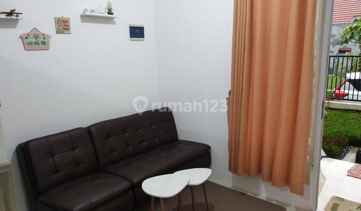 ruang tamu rumah murah 2lantai taman pajajaran
