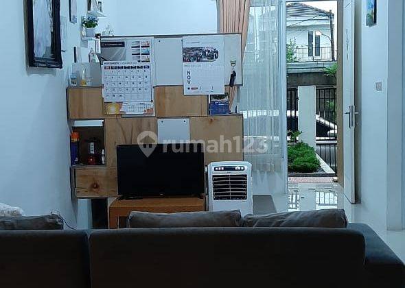 ruang keluarga rumah murah 2lantai taman pajajaran