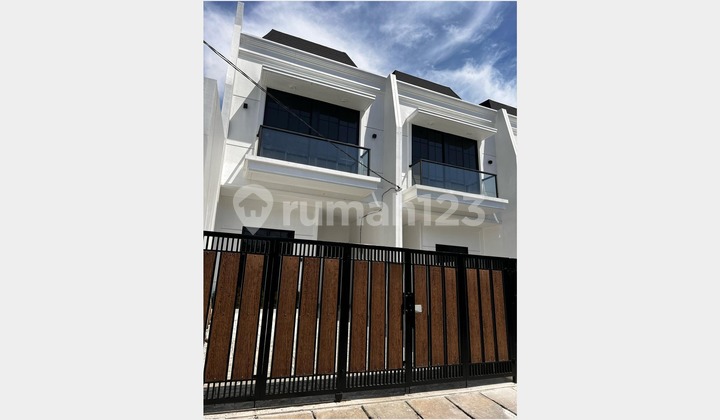 DIJUAL RUMAH MERUYA PURI JAKARTA BARAT 5x20 Rp 2.15M BEBAS BANJIR St