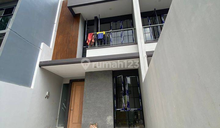 Meruya 5x25 Rp 2.75M Exclusive, Jalan Lebar, Parkir 2 Mobil St 2