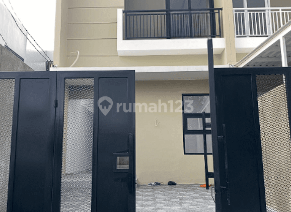 Dijual Rumah Meruya Jakarta Barat 5x25 Rp 2.7M Exclusive, Jalan Lebar, Parkir 2 Mobil St 1