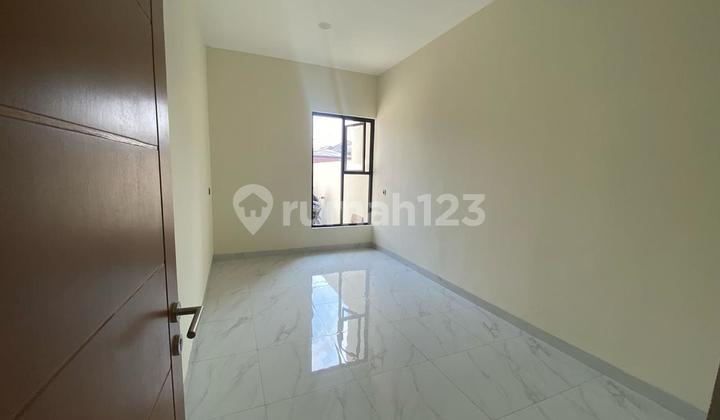 Dijual Rumah Meruya Jakarta Barat 5X25 2 Lantai 2,35M 2