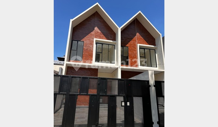 DIJUAL RUMAH MERUYA PURI JAKARTA BARAT 5x25 RP 2.5M BEBAS BANJIR 