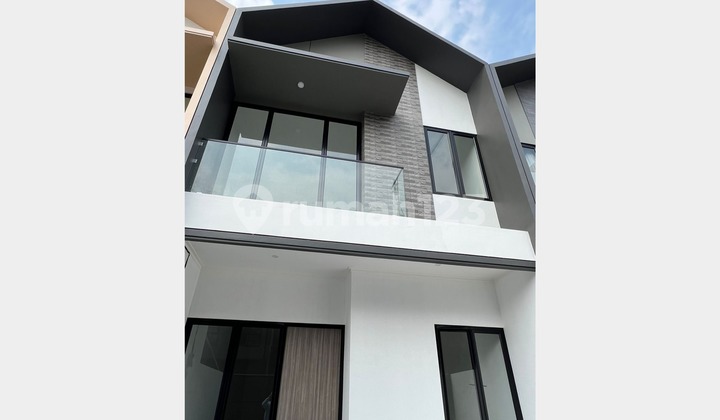 DIJUAL RUMAH MERUYA JAKARTA BARAT 5x25M2 HARGA 2,1M DIJUAL RUMAH MERUYA JAKARTA BARAT 5x25M2 HARGA 2,1M