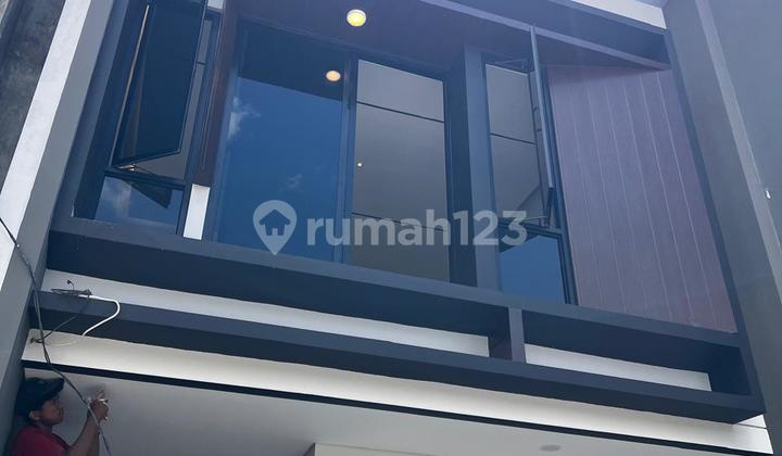 Dijual Rumah Meruya Jakarta Barat 4,5X20 2 Lantai 2,05M Dijual Rumah Meruya Jakarta Barat 4,5X20 2 Lantai 2,05M