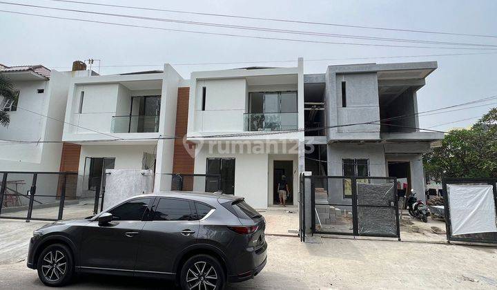 Rumah Hook 11x15 Meruya Utara 2.8m 2