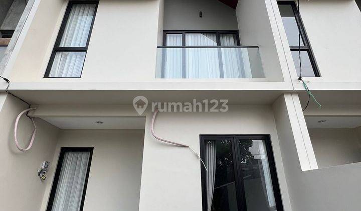 Meruya 5x15 Rp 1.675M Exclusive, Jalan Lebar, Bebas Banjir St 2