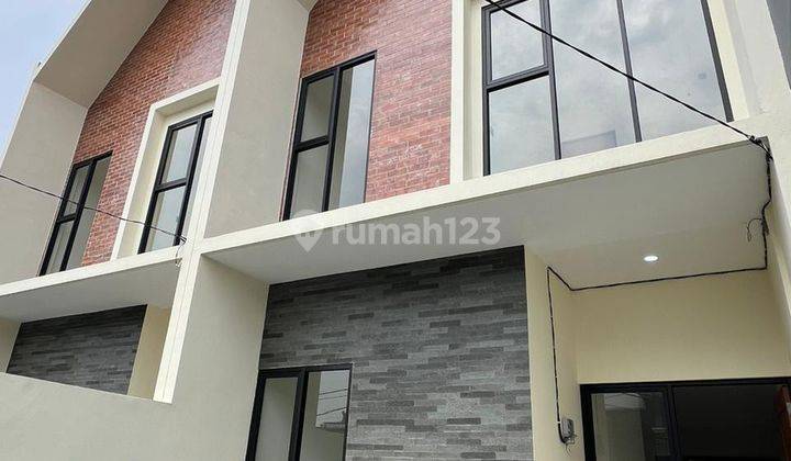 5X25 Meruya 2.45M Rumah Baru Siap Masuk Bangunan Besar  1