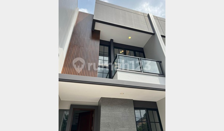 DIJUAL RUMAH MERUYA PURI JAKARTA BARAT 5x25 RP 2.5M BEBAS BANJIR