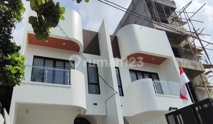 For Sale House Meruya West Jakarta 100M 2.29M