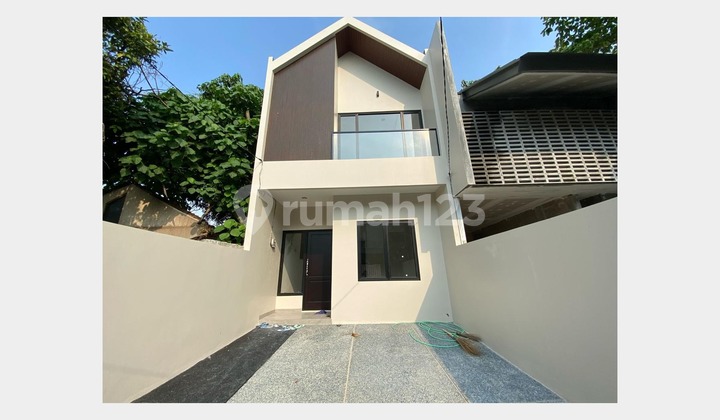 DIJUAL RUMAH MERUYA PURI JAKARTA BARAT 5x25 RP 2.45M BEBAS BANJIR