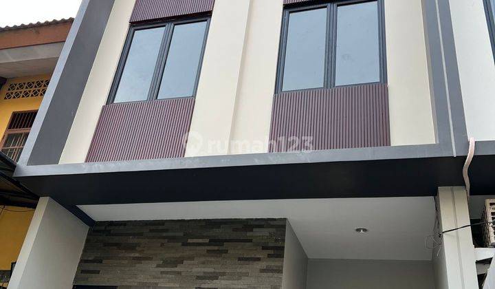 Meruya 5x25 Rp 2.15M Exclusive, Jalan Lebar, Parkir 2 Mobil St 2