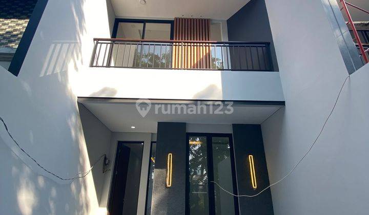 Meruya 5x25 Rp 2.5M Exclusive, Jalan Lebar, Parkir 2 Mobil St 1