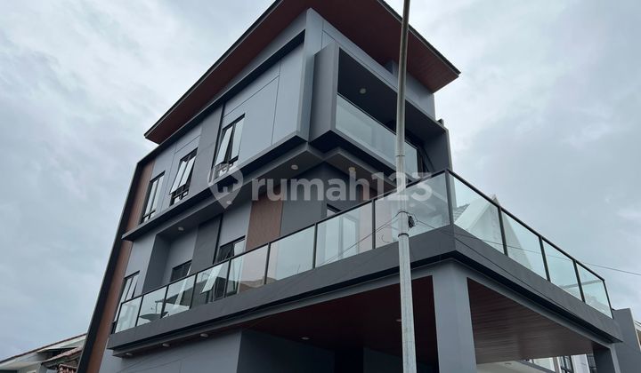 NEW HOUSE HOOKED 8.9X13.8 METLAND PURI 2.9M