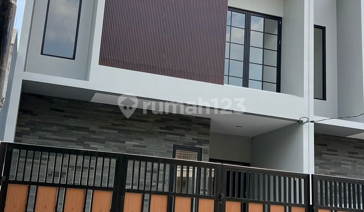 For Sale 2-Story House in Meruya, West Jakarta 6.5x20, 2.35M For Sale 2-Story House in Meruya, West Jakarta 6.5x20, 2.35M