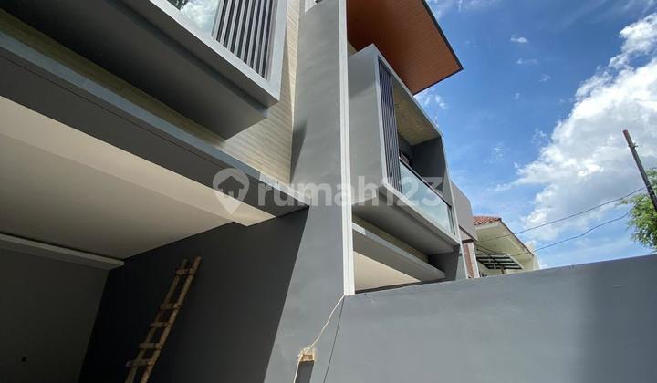 Meruya 5x25 Rp 2.6M Exclusive, Jalan Lebar, Parkir 2 Mobil St 2