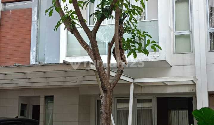 DIJUAL RUMAH RIVIERA AT PURI 8X15M2 HARGA 3.7M NEGO 2