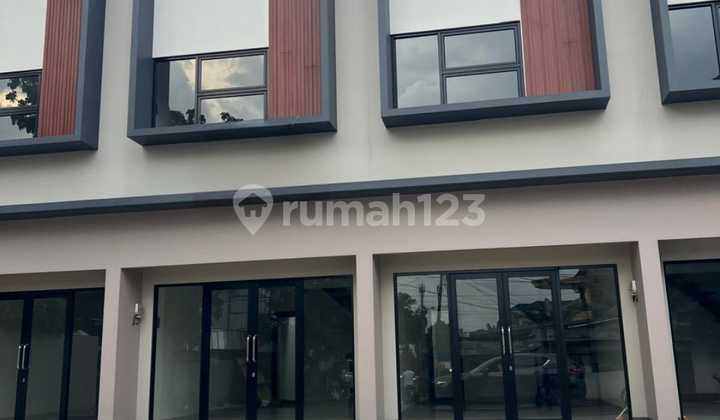 RUKO BARU 15X4 MERUYA 2 LANTAI LOKASI PINGGIR JALAN STRATEGIS