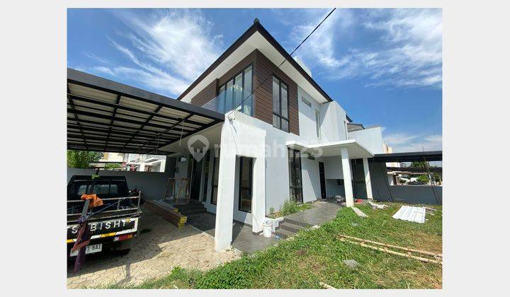 DIJUAL RUMAH TAMAN VILLA MERUYA JAKARTA BARAT 390M2 FULL FURNISH HARGA 9,7M 2