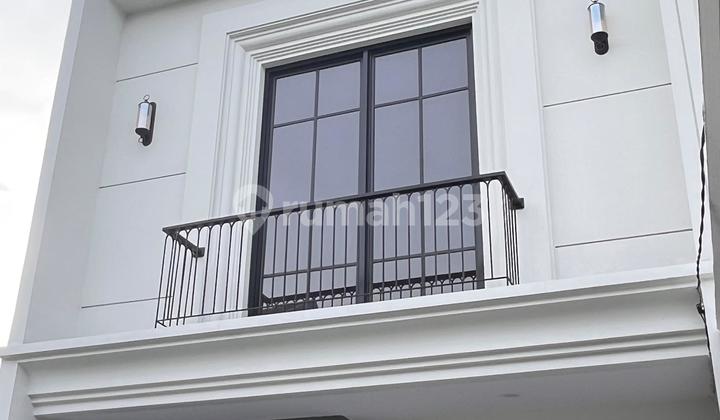 For Sale House Meruya West Jakarta 5X22 2 Floors 2.48M For Sale House Meruya West Jakarta 5X22 2 Floors 2.48M