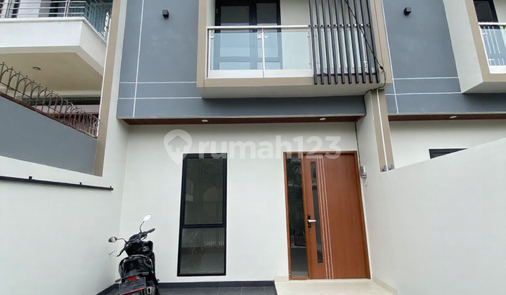 For Sale House in Meruya, West Jakarta, 5X25, 2 Floors, 2,479M For Sale House in Meruya, West Jakarta, 5X25, 2 Floors, 2,479M