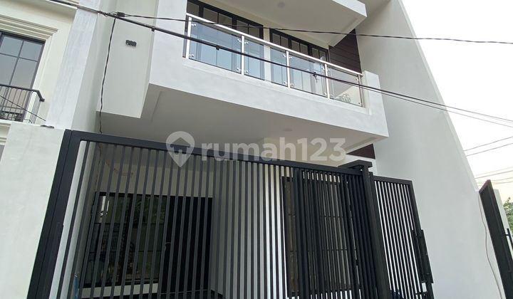 DIJUAL RUMAH MERUYA JAKARTA BARAT 6X10M2 HARGA 1,87M DIJUAL RUMAH MERUYA JAKARTA BARAT 6X10M2 HARGA 1,87M