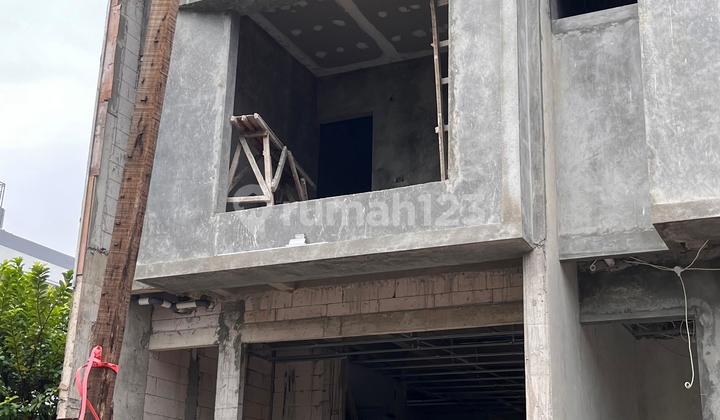 Dijual Rumah Taman Villa Meruya Jakarta Barat 5X22 2 Lantai 2,78M 2