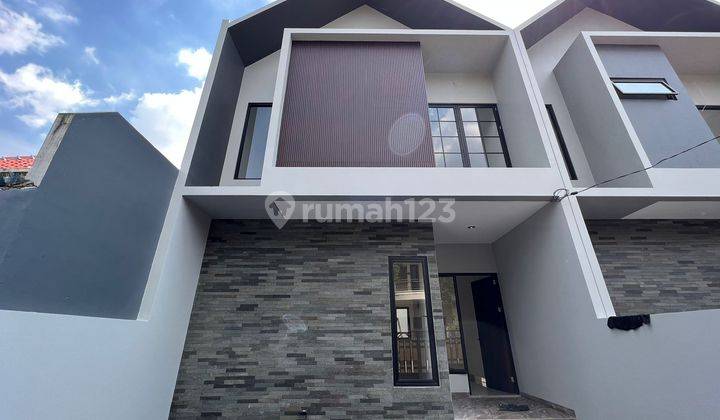 Meruya 6x20 Rp 2.6M Exclusive, Jalan Lebar, Parkir 2 Mobil, St 2