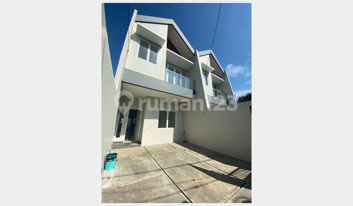 DIJUAL RUMAH MERUYA PURI JAKARTA BARAT 5x25 RP 2.4M BEBAS BANJIR