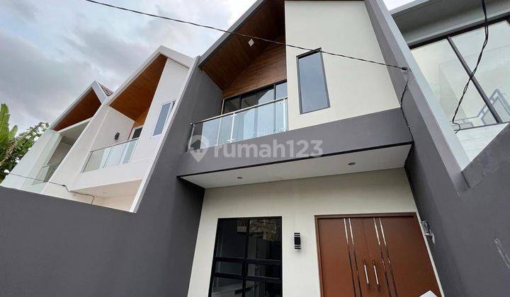 Meruya 4x20 Rp 1,9M Jalan Lebar, Parkir 2 Mobil St 1