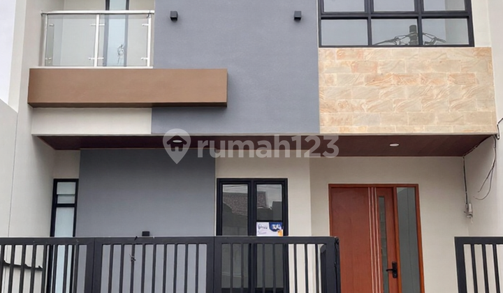 Dijual Rumah Taman Villa Meruya Jakarta Barat 7X18 2 Lantai 3,85M