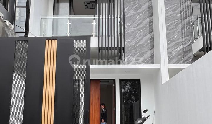 For Sale House Meruya West Jakarta 5X25 2 Floors 2.49M