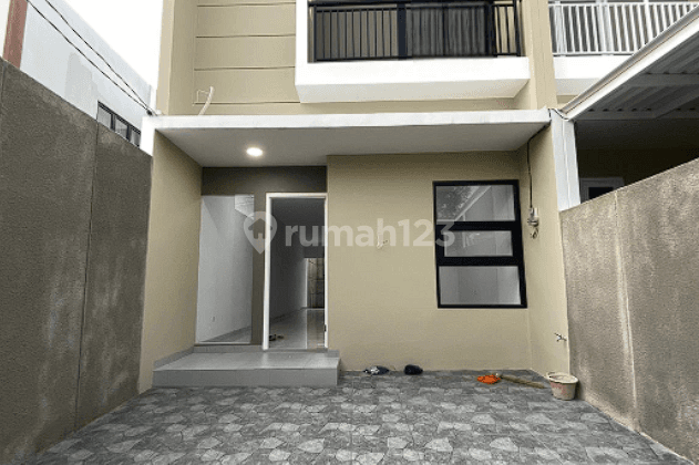 Meruya 5x25 Rp 2.7M Exclusive, Jalan Lebar, Parkir 2 Mobil St 1