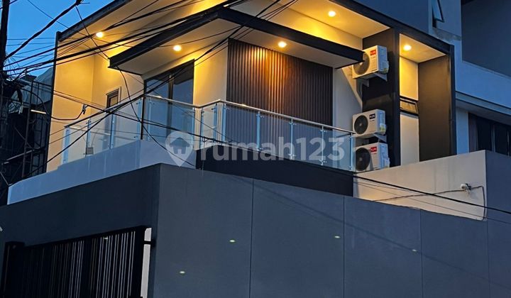 Dijual Rumah Meruya Jakarta Barat 9,2X10 2 Lantai 2,3M 2