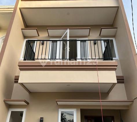 Dijual Rumah Meruya Jakarta Barat 5X20 2 Lantai 2,1M 2