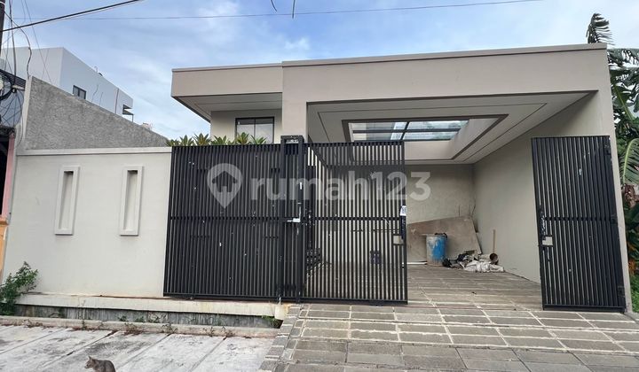 Dijual Rumah Meruya Jakarta Barat 10X25 2 Lantai 4,2M