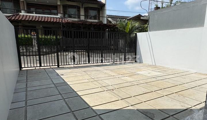 DIJUAL RUMAH MERUYA PURI JAKARTA BARAT 5.75x17.7M2 Harga 2.3m 2