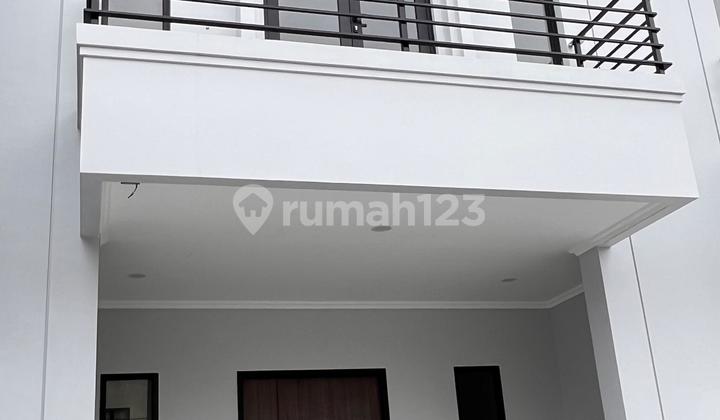 For Sale House Meruya West Jakarta 5X25 2 Floors 2.7M 2