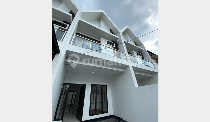 DIJUAL RUMAH MERUYA JAKARTA BARAT 4X16M2 HARGA 1,87M