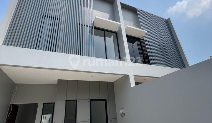 DIJUAL RUMAH MERUYA PURI JAKARTA BARAT 5x25 RP 2.45M BEBAS BANJIR