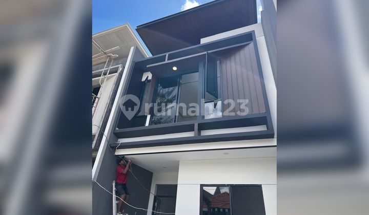 For Sale House in Meruya, West Jakarta 5X25 2 Floors 2.25M