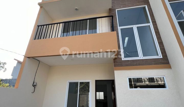 For Sale House Meruya West Jakarta 6.5X20 2 Floors 2.35M For Sale House Meruya West Jakarta 6.5X20 2 Floors 2.35M