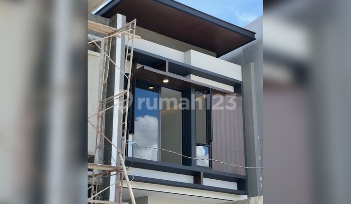 For Sale House Meruya West Jakarta 4X20 2 Floors 1.9B